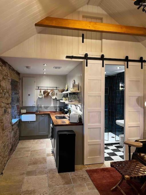 Charming Stone Bothy At Loch Lomond Luss Exterior foto