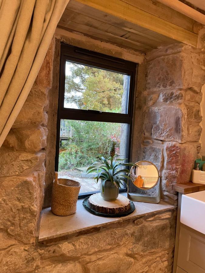 Charming Stone Bothy At Loch Lomond Luss Exterior foto